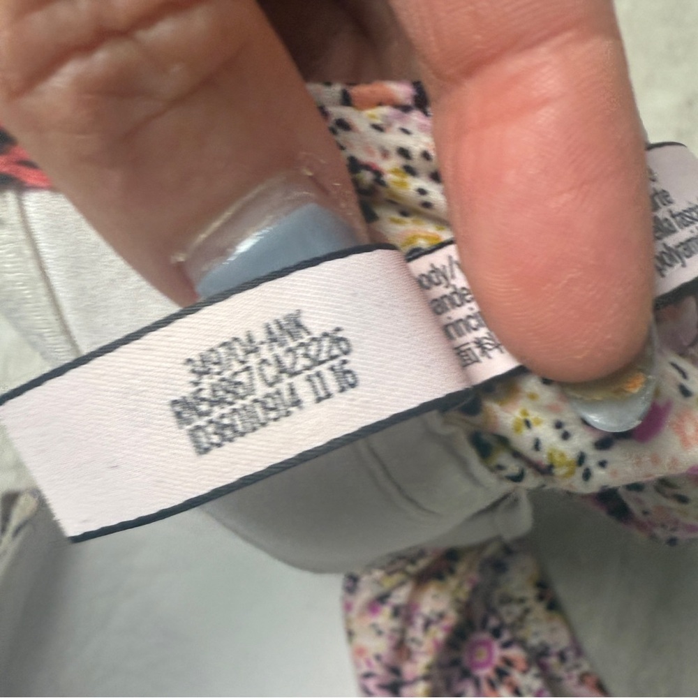 Victoria's Secret bra Body By Victoria uplift no wire 36C - Picture 8 of 9